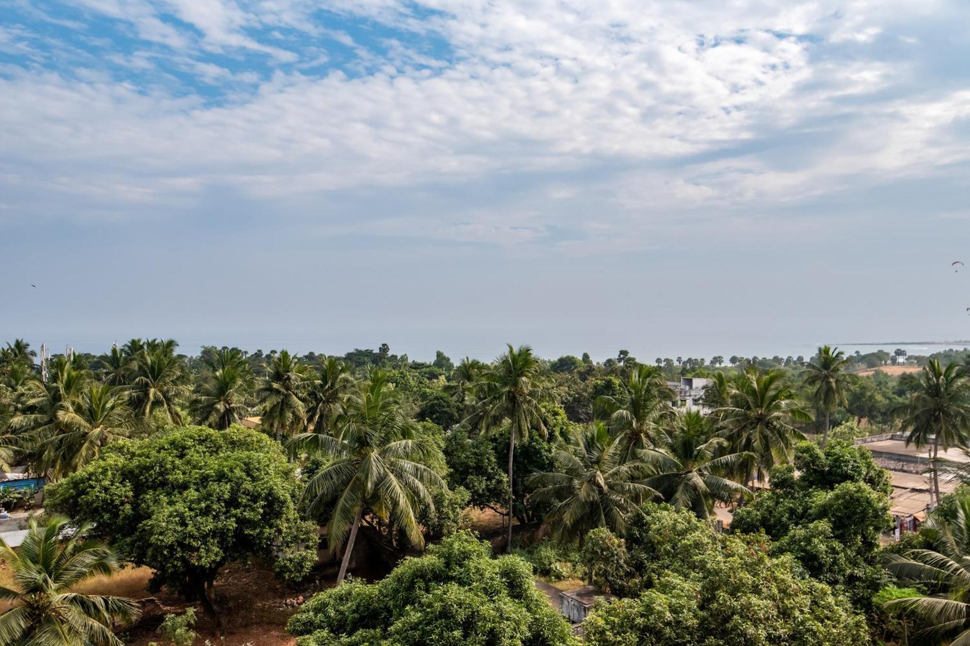 Oyo Sai Nivas Hotel Jalāripeta Exterior foto